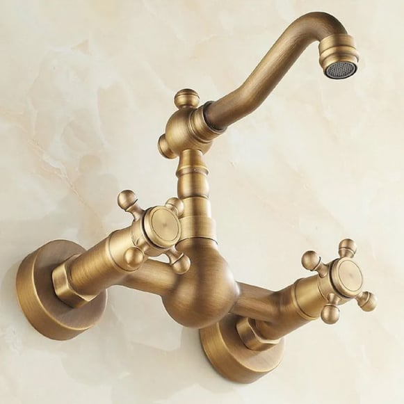 Le robinet mural – différents designs de mitigeurs