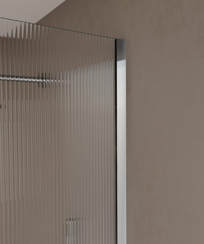 Vizela - Paroi de douche cannelée finition chromé