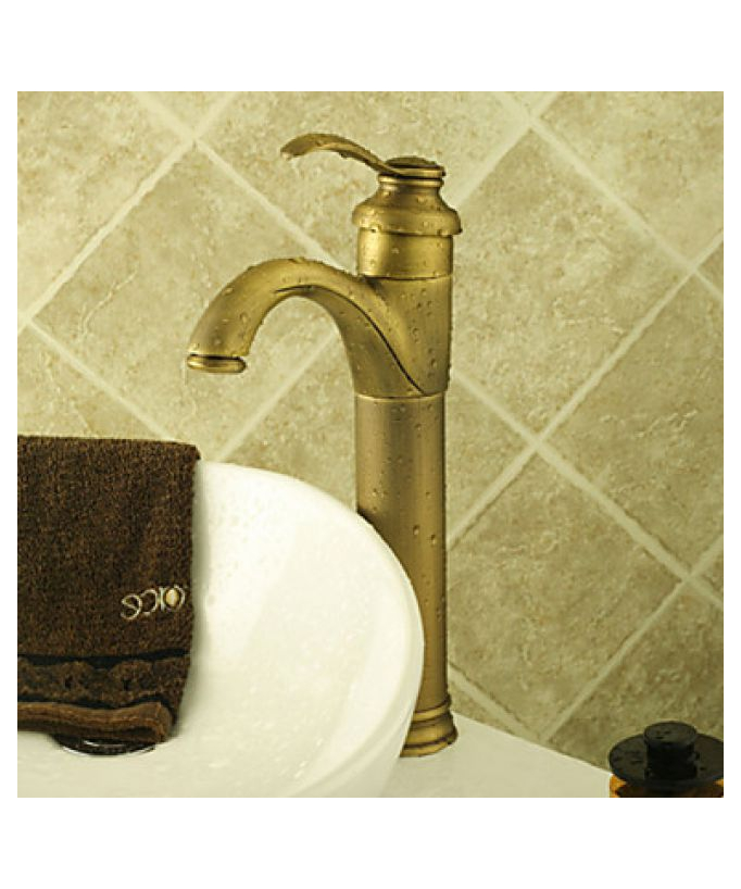 Robinet lavabo, finition en laiton pour un style classique