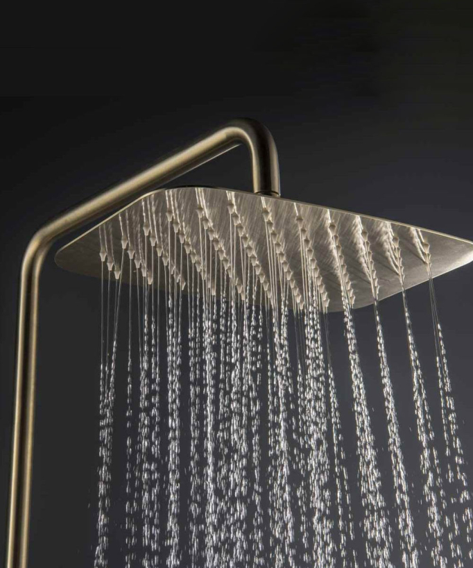 Colonne de douche thermostatique pour baignoire avec bec cascade- Doré brossé