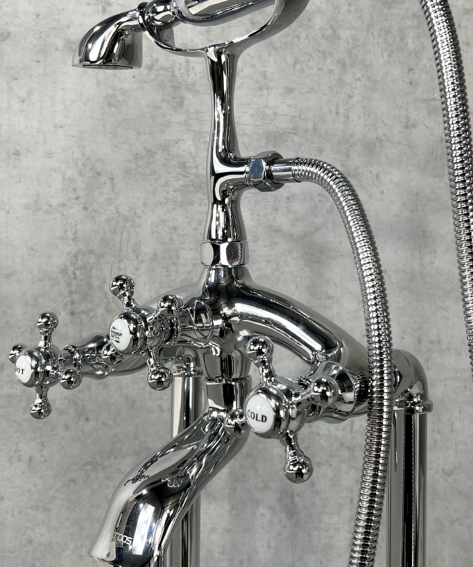 Robinet mélangeur de bain sur pied Chromé - Maddalena