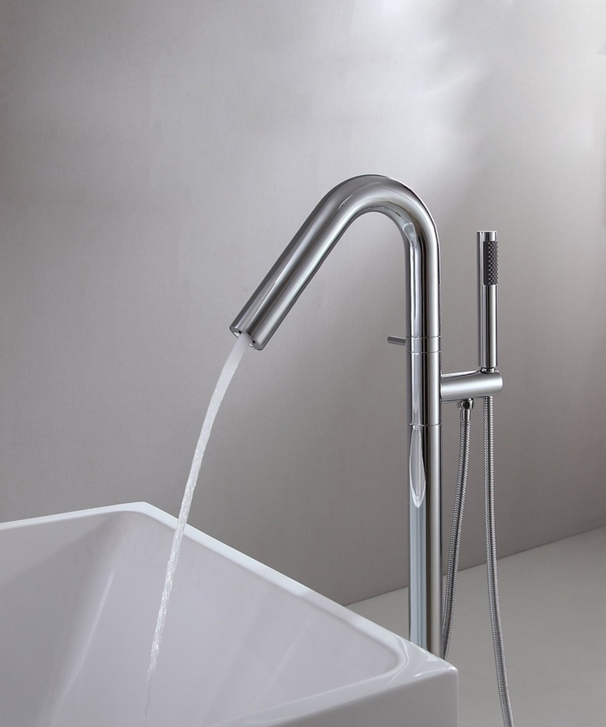 Mitigeur de baignoire sur pied moderne - Chromé