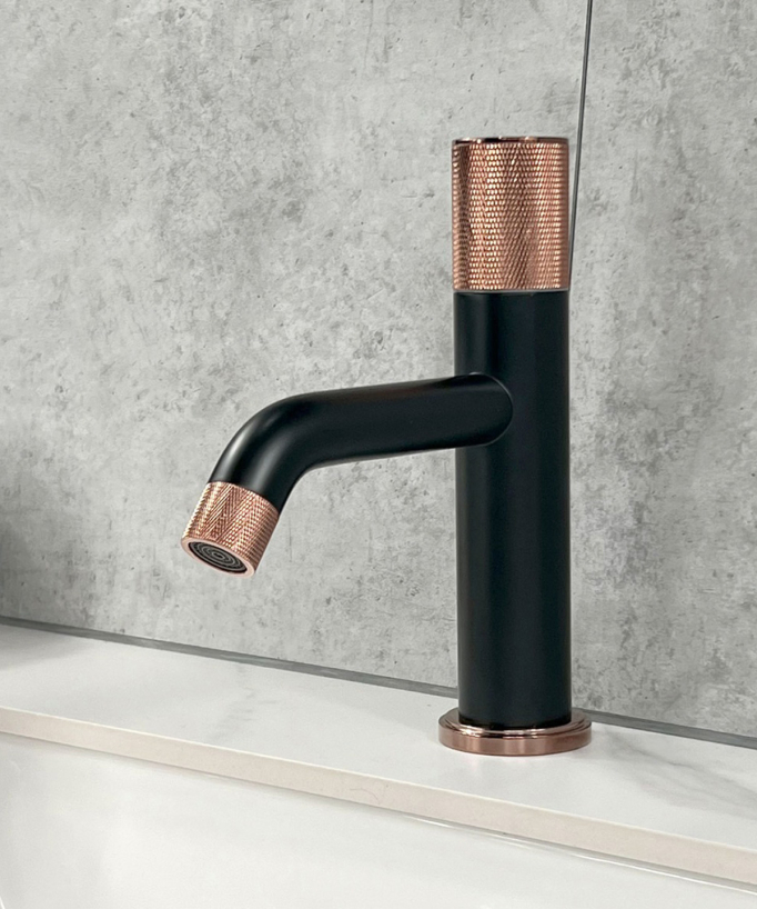 Mitigeur de lavabo design à poser Noir & Or rose - Leros