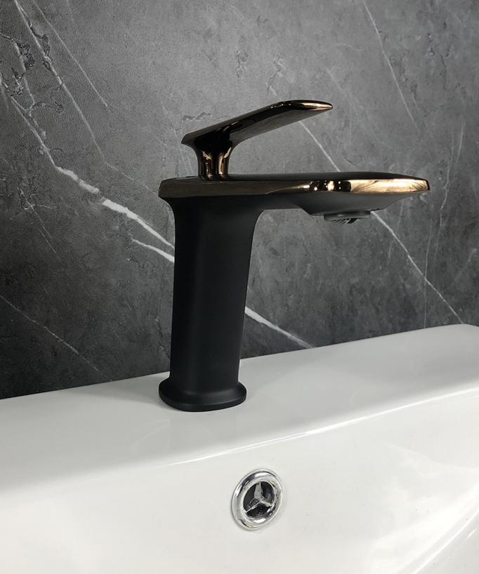 Robinet mitigeur lavabo Noir & Or rose - Brittia
