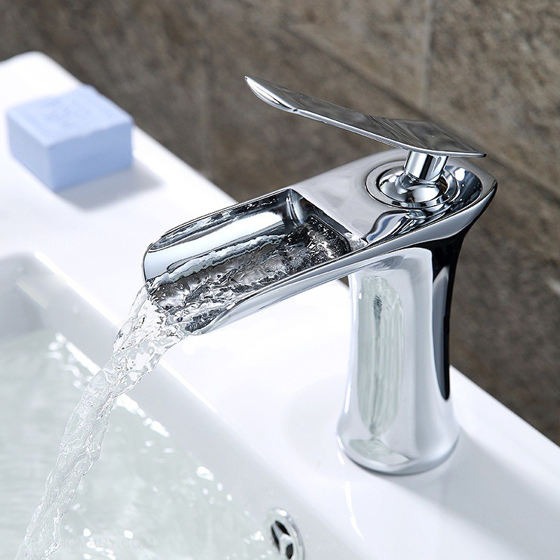 Robinet salle de bain design mitigeur de lavabo bas bec cascade chromé avec  économie d'eau