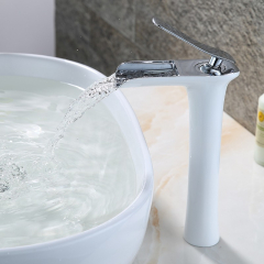 Robinet lavabo surélevé sophistiqué avec bec en cascade Blanc Chromé